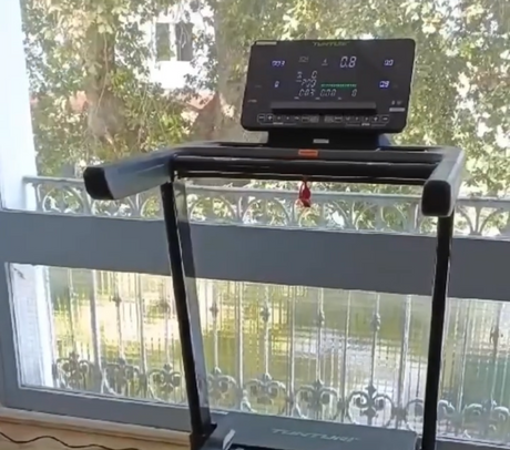 Installation tapis de marche/course dans une clinique à Cambo-les-bains