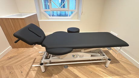 Installation d'une table d'ostéopathie de la marque Franco & Fils