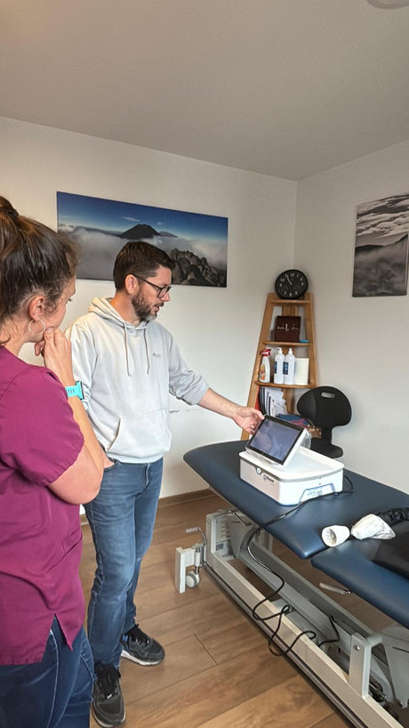 Installation pressothérapie iPress 10+ chez une kinésithérapeute à Saint-Jean-De-Luz