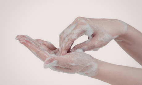 Savons et solutions lavantes